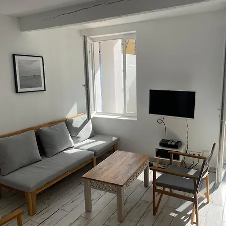 Le Cabanon De Marius וילה